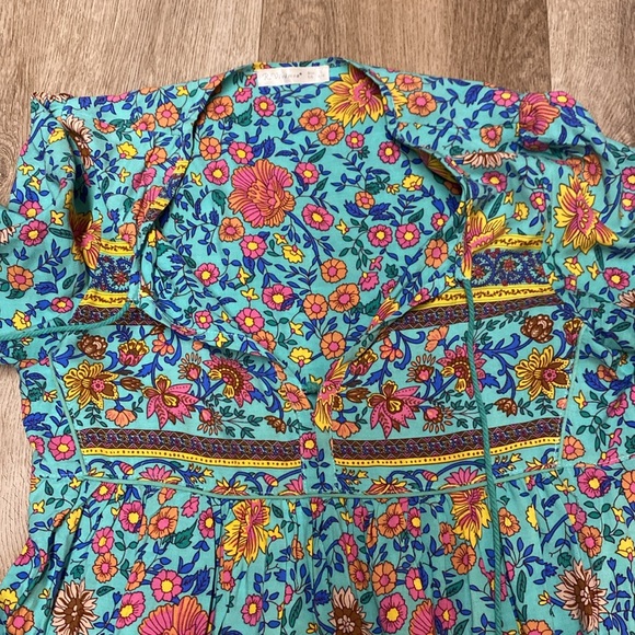 Comfortable, gently worn very colorful dress - Picture 2 of 4